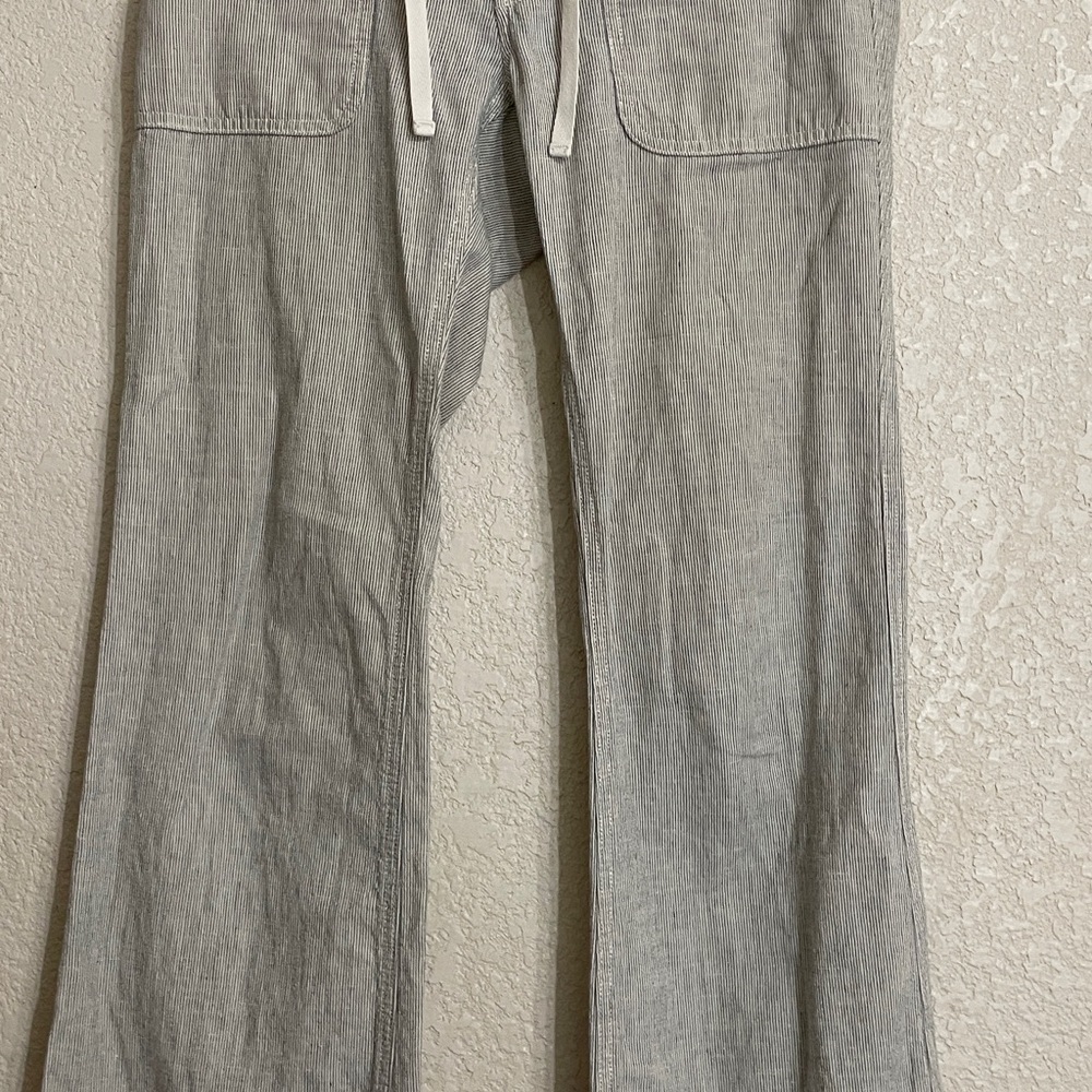 The North Face women’s Drawstring Chinos - Picture 4 of 10